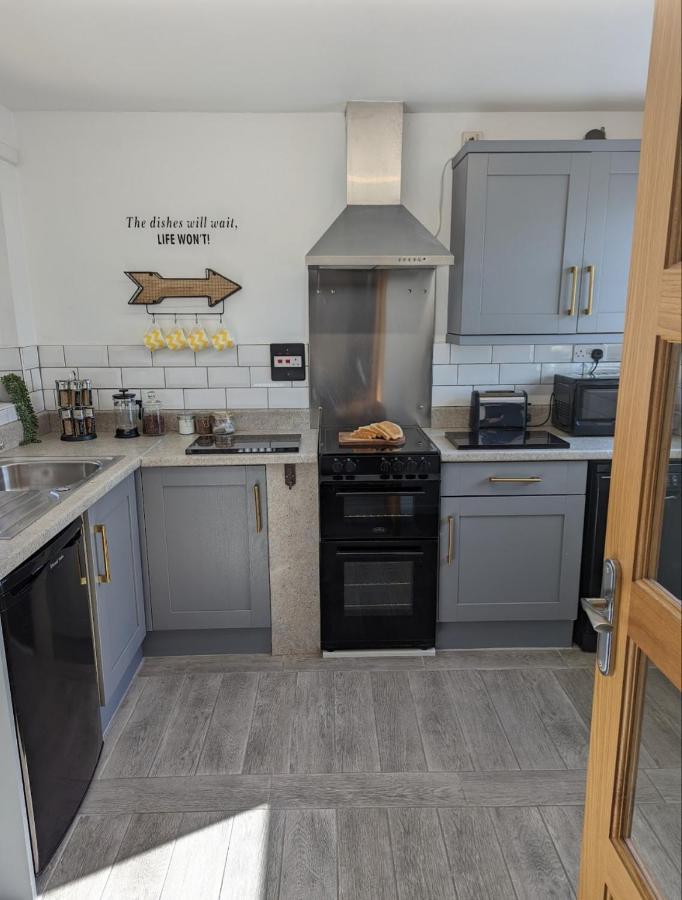 Antrim Coast Apartments Cushendall Extérieur photo